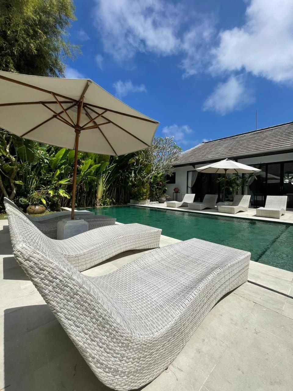 Layali Breeze Villa Jimbaran Esterno foto