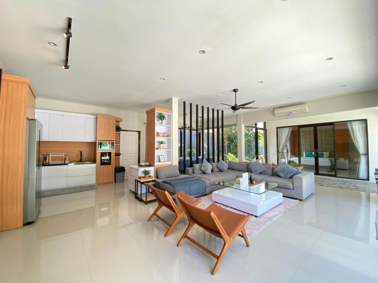 Layali Breeze Villa Jimbaran Esterno foto