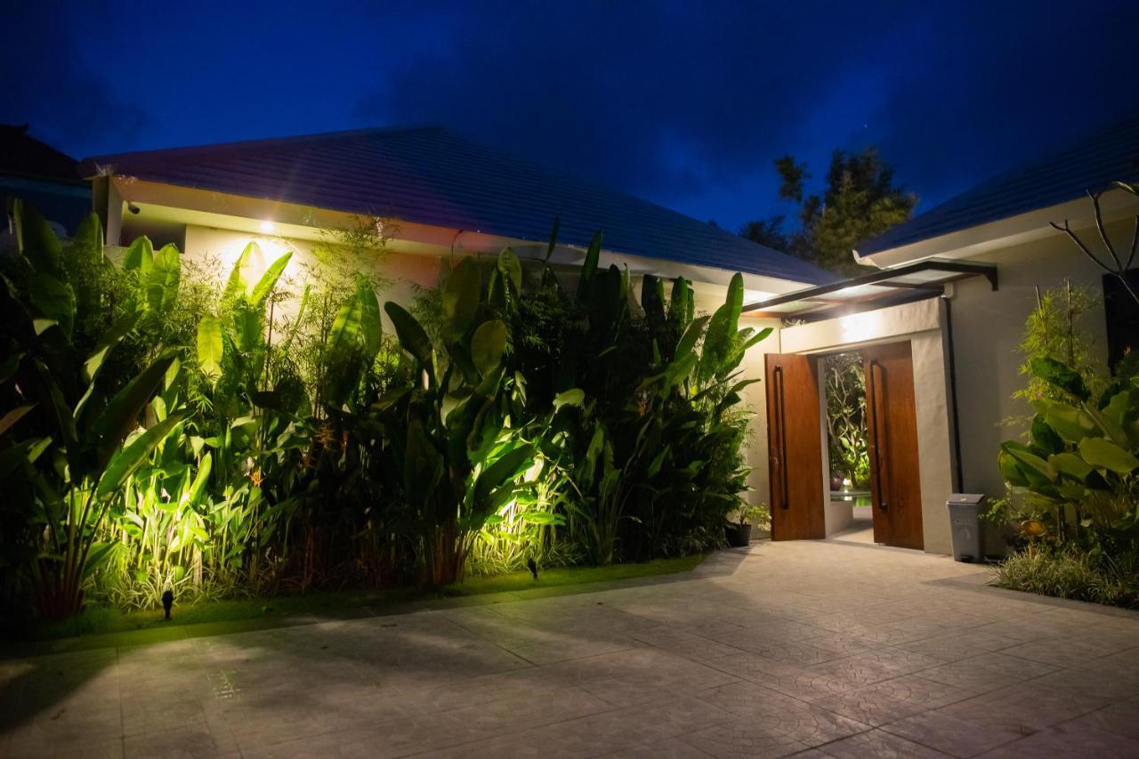 Layali Breeze Villa Jimbaran Esterno foto